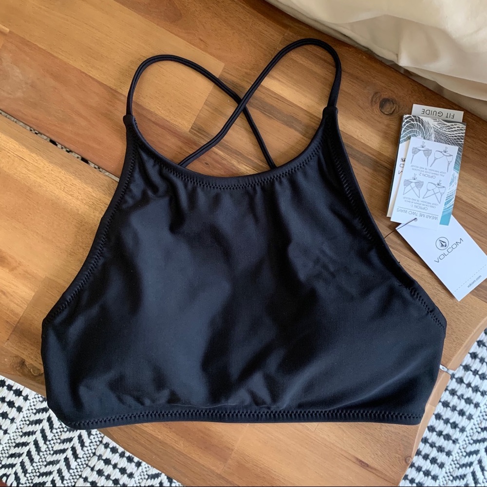 BRAND NEW! Volcom Bikini Top XS